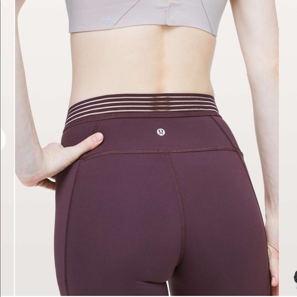 Lululemon Find Focus 7/8 Tight Pant size 6 Like New! - Picture 7 of 16